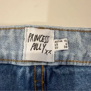 Princess Polly Two-Tone High Waisted Mom Jeans Straight Leg Women’s 6 Blue Wash thumbnail 6