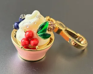 Juicy Couture icecream charm thumbnail 1