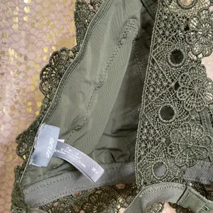 Boho Lace Racerback Triangle Bralette Olive Green M, NWOT thumbnail 5