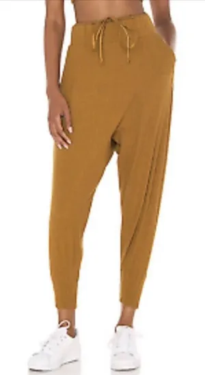 FP MOVEMENT Free People‎ Size Medium CAN'T HANDLE THIS HAREM High Atlas Pants thumbnail 1