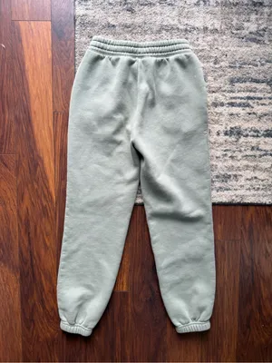 Abercrombie & Fitch Sunday Essential Joggers thumbnail 2