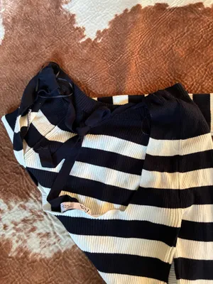Zara Striped navy and White Women's Top Size large Navy and white striped Ties in back thumbnail 3