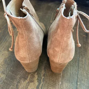 Lucky Brand Jaevin Tan Suede Peep Toe Wedge Booties Lace Up Side Zip Mens 9M‎ 39 thumbnail 7