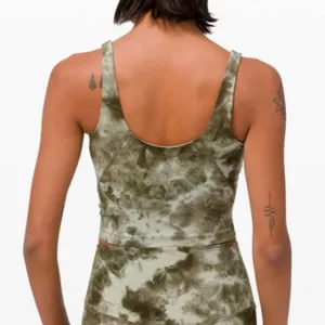 Lululemon Women Align Tank Diamond Dye Light Sage Army Green‎ Dark Green Sz 6 thumbnail 5