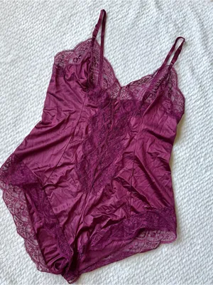 VTG 70s 80s Lace Teddy Romper Bodysuit Lingerie M L Berry Coquette USA Union thumbnail 2