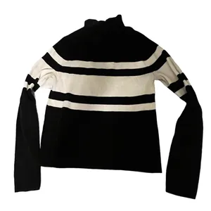 Tommy Hilfiger Quarter Zip Sweater | Vintage | Fair Condition | Size Small thumbnail 3