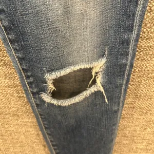 AG Adriano Goldschmied Distressed Jeans‎ 27R thumbnail 5