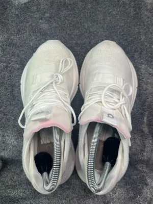 On Cloudnova Pearl White Running Shoes Womens Size 6 US 37 EU Sneakers thumbnail 4