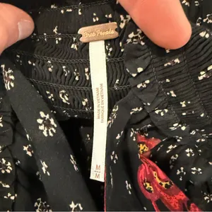 Free People Walking Through My Dreams Mini Dress Women’s Medium Black/Red Floral thumbnail 12