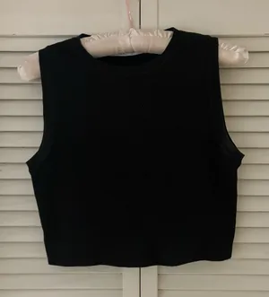 Zara Cropped Black Knit Tank Top Size Large thumbnail 1