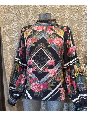 Jealous Tomato floral print blouse with ruffled collar and cuffs, size Large thumbnail 2