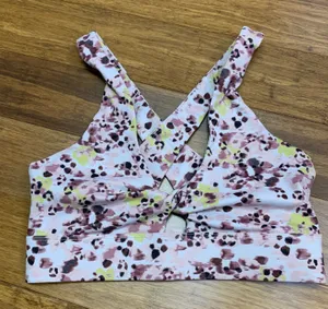 Fabletics Sports Bra Womens Size Small Criss Cross Twist Front‎ Medium Impact thumbnail 1