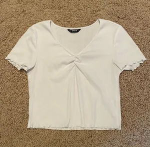 SheIn ‼️ Shirt‼️ thumbnail 1