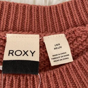 ROXY Oversized Knit Sweater brand new with tag very beautiful and stylish thumbnail 2