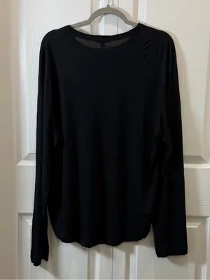 James Perse Black Long-Sleeve Crewneck Shirt Size 3 (Large/XL) thumbnail 2
