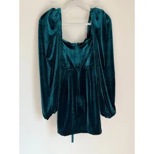 House of CB Abigail Emerald Velvet Mini Dress Womens S Teal Green Cutout Front thumbnail 6