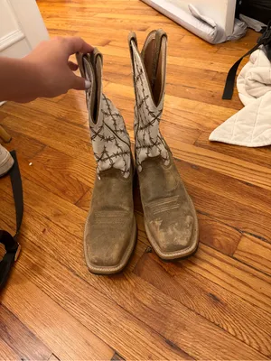 Twisted X barb wire Two-Tone Western steel toe Boots in White & Brown thumbnail 2