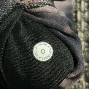 Lululemon Align Super High Rise Short *10" Nulu Diamond Dye Graphite Grey Pink thumbnail 5