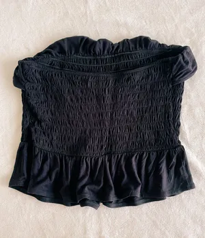 Strapless Black Ruffle Top Size L thumbnail 2