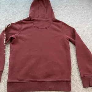 Carhartt Womens Relaxed Fit Hoodie Burgundy Sleeve Logo Sweatshirt 102791 S 4-6 thumbnail 2