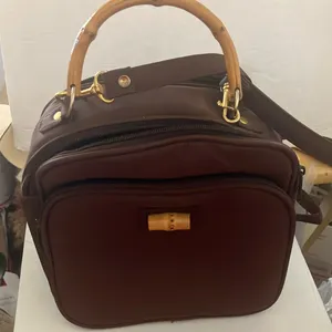 FINAL MARKDOWN Ladies versatile purse Brown thumbnail 1