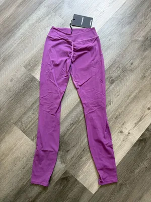 Alphalete Dip Back Mid Rise Leggings NEW Small Purple Noir thumbnail 3