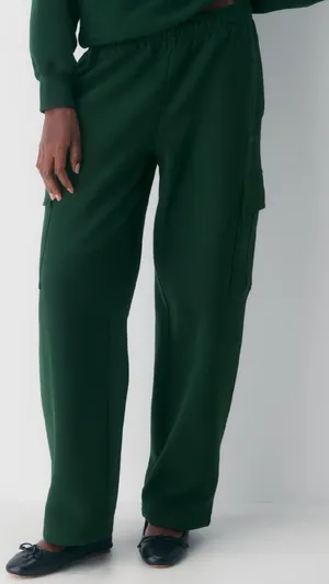 Aritzia Cozy Sweatfleece Mega fit Cargo wide leg Sweatpants dark green size M thumbnail 1