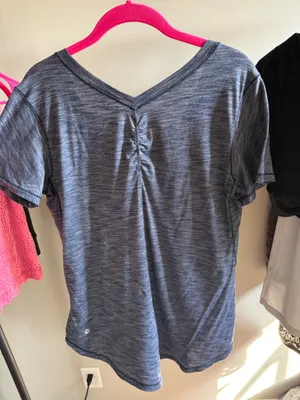 Lululemon Top thumbnail 2