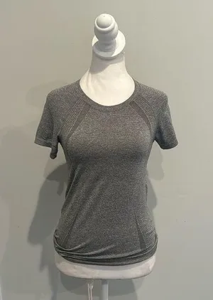 Gray Seamless Athletic Tee thumbnail 1