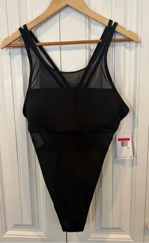 Nike black one piece swimsuit size large thumbnail 1
