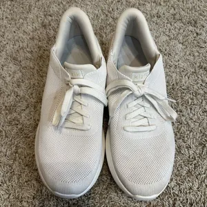 Kizik Men's 8.5 Wide Women's 10 Wide Athens Light Knit Sneakers In White‎ Creme thumbnail 4