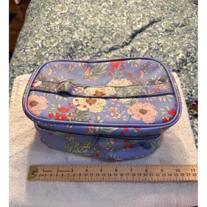Yumi Kim Floral Makeup Bag Blue Double Tiered Travel Cosmetic Vanity Case thumbnail 15
