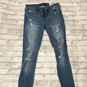 Abercrombie and Fitch Harper super skinny jeans thumbnail 3