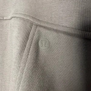 Lululemon Scuba High Rise Mini Skirt NWT Size Large (TPTC) LW8ALSS thumbnail 4