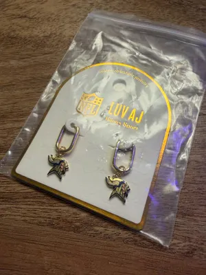 Minnesota Vikings NFL earrings thumbnail 5