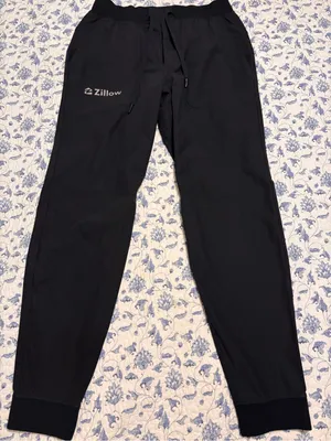 Lululemon Women’s Medium Black Joggers Pockets Athleisure “Zillow” logo thumbnail 1