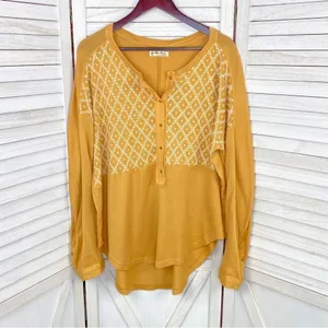 Free People Free Spirt Embroidered Knit Henley Top Peach‎ Fuzz XS thumbnail 9