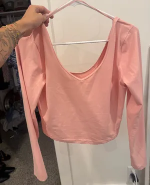 Lululemon Long Sleeve Top thumbnail 1