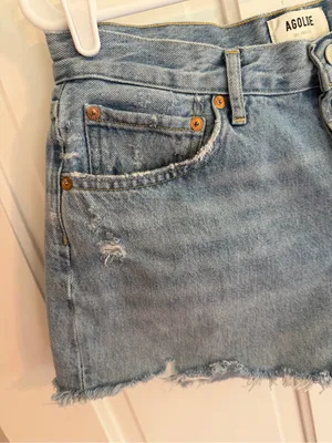AGOLDE Parker‎ Denim Shorts Size 29 High Rise Distressed Raw Hem Button Fly thumbnail 6