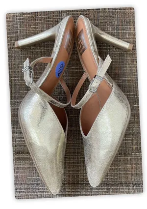 Dolce Vita Gold Metallic Ankle Strap Heels – Size 7.5 – NEW (No‎ Box) thumbnail 1