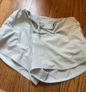 Lululemon Shorts Speed 2.5" thumbnail 1