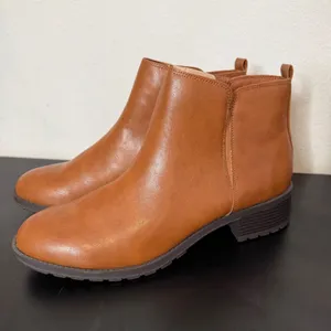 Cognac Brown Ankle Boots Womens 12 Lug‎ Sole Faux Leather Low Block Heel Zip thumbnail 9