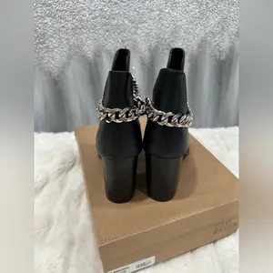 NEW Steve Madden Linking Black Faux Leather Ankle Booties thumbnail 6