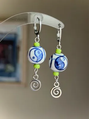 Handmade unisex boho funky porcelain Yin yang dangle earrings💚💙 thumbnail 2