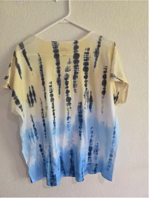 Style & Co Sport Women’s L Short Sleeve Top Yellow Blue Tie Dye Sequin thumbnail 2