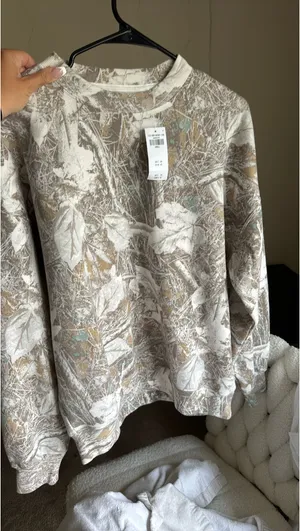 Abercrombie Camo Crewneck thumbnail 1