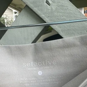 Set active set thumbnail 3