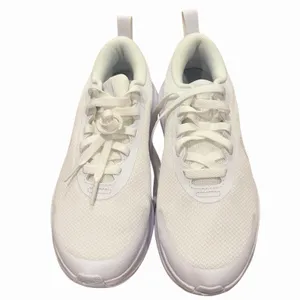 Nike Women’s White Running Walking Shoes Size 8.5 Athletic Sneakers thumbnail 2