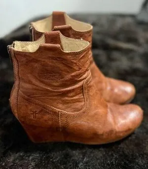 Frye Carson Wedge Booties/Ankle Boots Leather size 8 M 8m thumbnail 1
