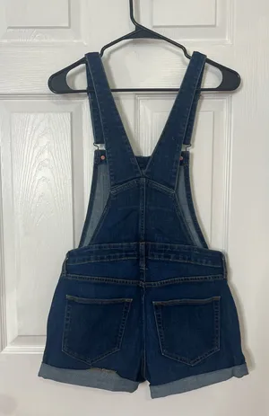 Old Navy Women’s Blue Denim Overall Shorts Dark Wash Retro Classic Trendy Size S thumbnail 2